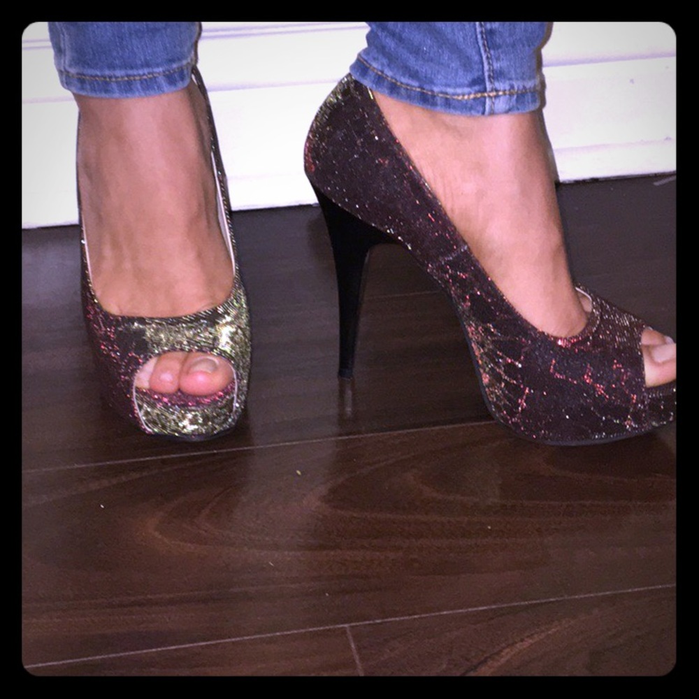 Chinese Laundry heels platform 6.5